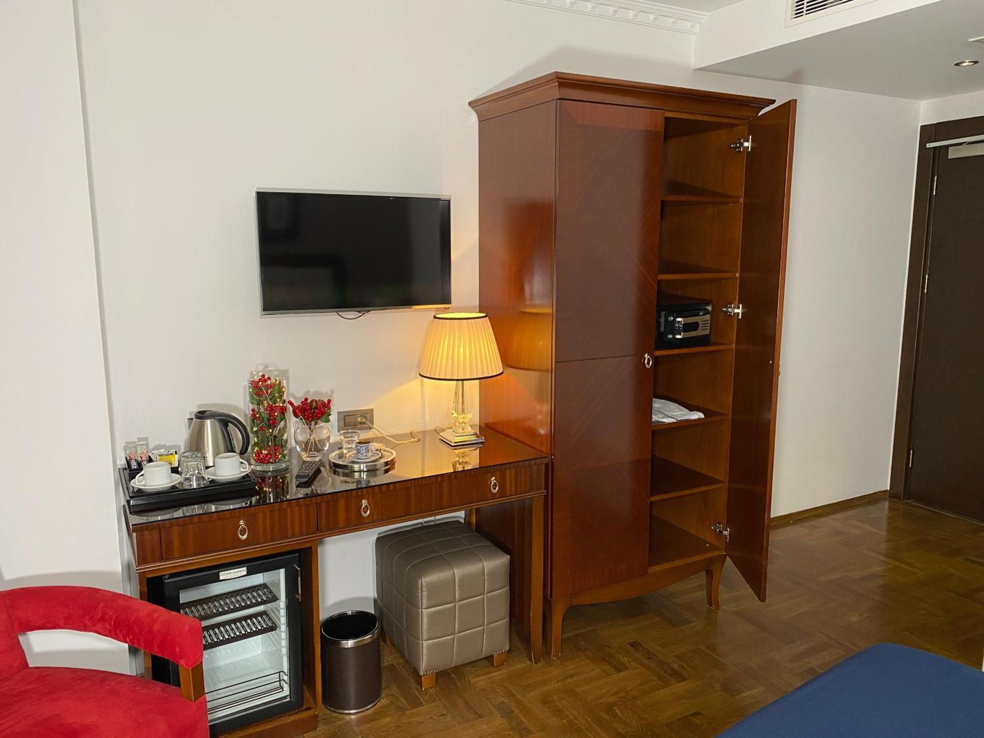 Four Doors Hotel — Photos 2